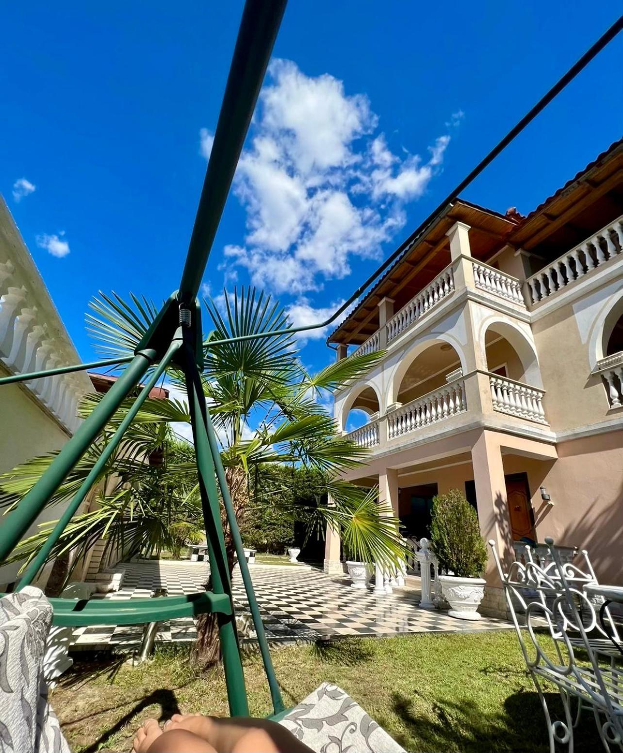 Guest House Pulake Berat Exterior photo